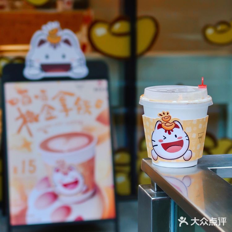 这波联名我服‼️没想到银行还能这么玩！！