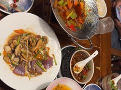 -雀舞云南菜(天津天河城购物中心店)