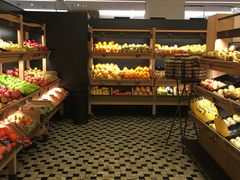 -乐蓬马歇百货公司(Rive Gauche)