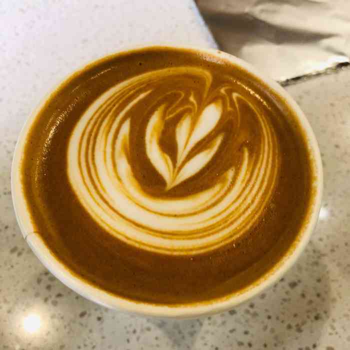 bazinga咖啡(绿地缤纷城店)-"小哥哥小姐姐的服务属得上贴心了～ 最近