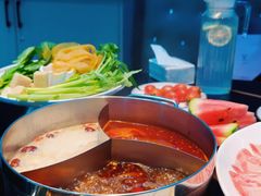 -唯爱KTV聚会餐厅(仙林东城汇店)