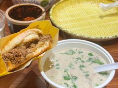 牛肉烧饼普通版-穆得·老周家牛肉烧饼(普利街店)