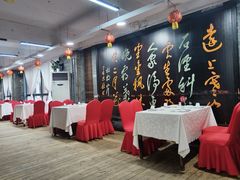-枫林红了·长沙地标酒楼(金星路店)