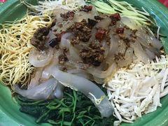 -闯关东东北农家菜(崂山石老人店)