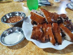 -黄记四更烤乳猪店