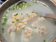 咸蛋黄鲜肉小馄饨-样样体面(宝安支路店)