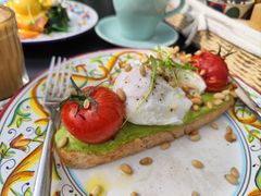 牛油果吐司-Alimentari早午餐(安福路店)