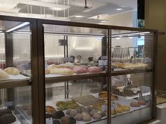 面包甜点陈列柜-奈雪的茶(华侨城创意园店)