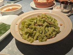 手工菠菜面-晓粤·惹味粤菜(凯德乐峰广场店)