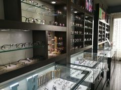 -视野联行眼镜蔡司·依视路官方授权店(顺城店)