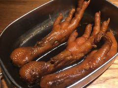 弄堂里的卤鸡爪-弄堂里·寻味杭州(湖滨银泰in77C区店)