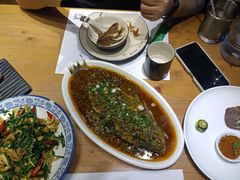 -临界音乐酒馆·小龙虾·江湖菜(华熙LIVE·鱼洞店)