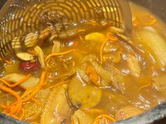 -芸山季·云南山珍菌火锅(人民广场来福士店)