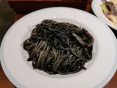 威尼斯风味墨鱼汁意面-萨莉亚意式餐厅(杭州滨江天街店)