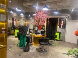 -时尚殿堂明星门店