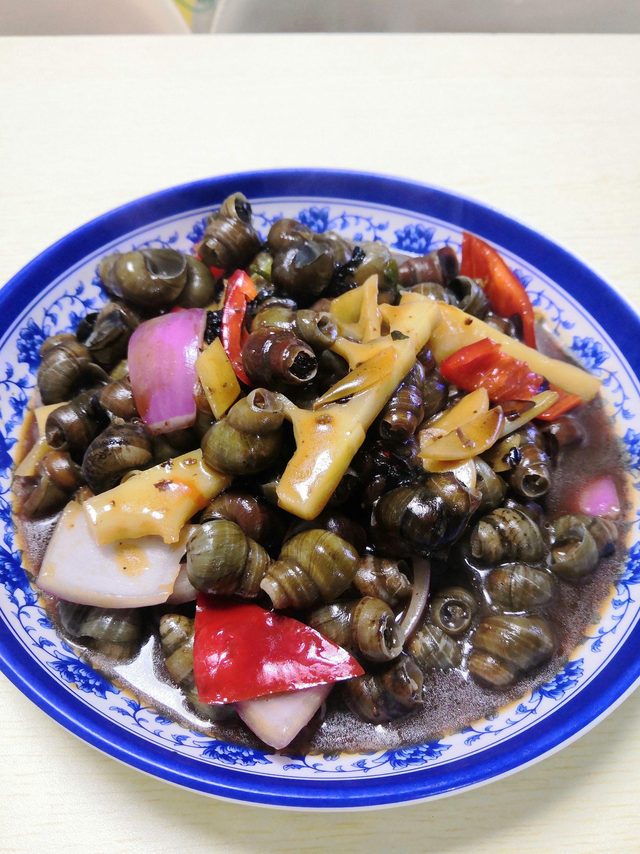 宵夜必点酸笋炒螺,炒牛河