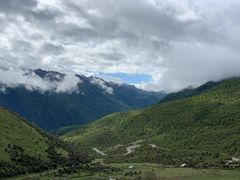 -亚拉雪山风景区