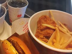 -麦当劳(保利若比邻店)