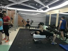 -宝力豪健身(中粮广场店)