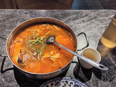 酸汤牛肉火锅-泉味道贵州厨房(三里河店)