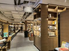 -茑屋书店(天目里店)