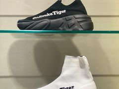 -Onitsuka Tiger(港汇恒隆广场店)