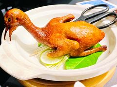 海盐焗乳鸽-小炳胜(卓悦中心店)