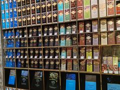 -VENCHI 闻绮(北京国贸商城店)