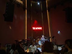 -TZ House音乐现场(来福士中心店)