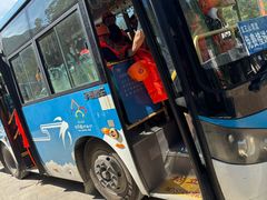 -安吉龙王山峡谷漂流