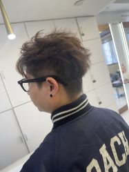 -镁连社·美联社