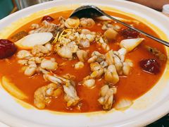 自制泡菜牛蛙锅-付掌柜在成都·热炒砂锅集(金禾店)
