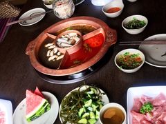 菌王奇香锅-滇釜火锅·能喝汤的火锅(车公庄店)