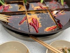 -正贰捌经重庆老火锅(建设路店)
