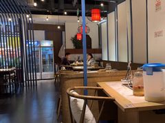 -尚尚仙·酸汤猪手·猪肚鸡火锅(华联万柳购物中心店)