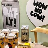 一鸣和OATLY居然联名出了🥥和秋梨金桂燕麦乳‼️
