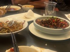 -洞庭鲜湘菜餐厅