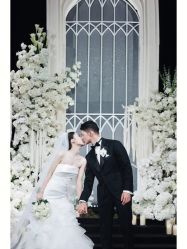 点击看大图 -Renee芮亦婚纱