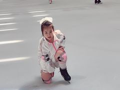 -冠军冰场CHAMPION RINK(百年港湾奥特莱斯店)