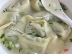 荠菜大馄饨-珊珊小笼馆(仙霞路店)