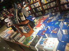 -新华书店(印象城店)