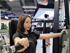 -超鹿运动(达信大厦店)