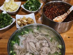 -攀枝花·任德琼·盐边羊肉米线