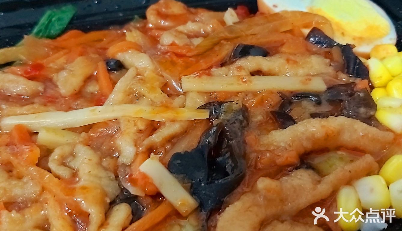 叫了只鸡 鸡一大口腿肉香到爆！