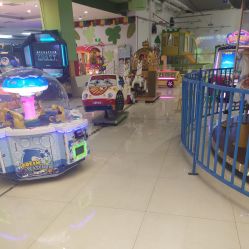-玩塾品格乐园(宇宙太空龙旗店)