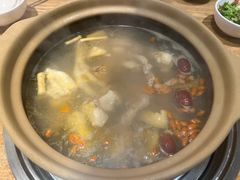 -邹开喜·炭炉鸡煲·海鲜火锅(虹口足球场店)