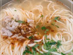 -亮亮面馆(经六路店)