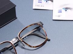 -目艮眼镜SHOWROOM(品牌集合店)