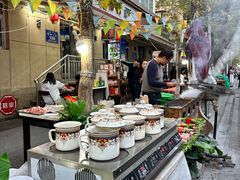 -丝路天山酒店(国际大巴扎店)