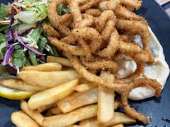 -12 Rocks Beach Bar Cafe